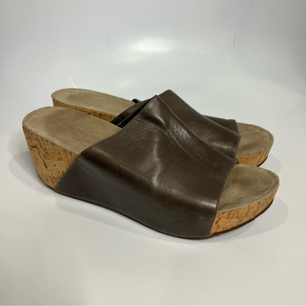 Chocolat Blu Myra platform wedge sandals leather neutral casual women's size 8